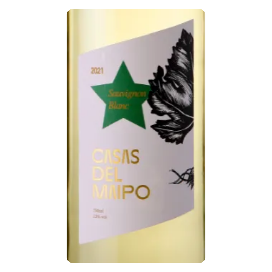 Close-up do rótulo do vinho Casas Del Maipo Sauvignon Blanc, mostrando o nome da vinícola Viña Marty, a uva Sauvignon Blanc e o volume de 750 ml.