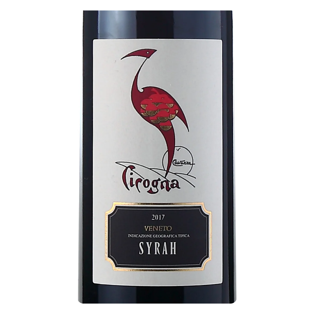 Close-up do rótulo do Cicogna Syrah Veneto IGT 2017, mostrando o nome Cavazza, a denominação IGT e a safra 2017.