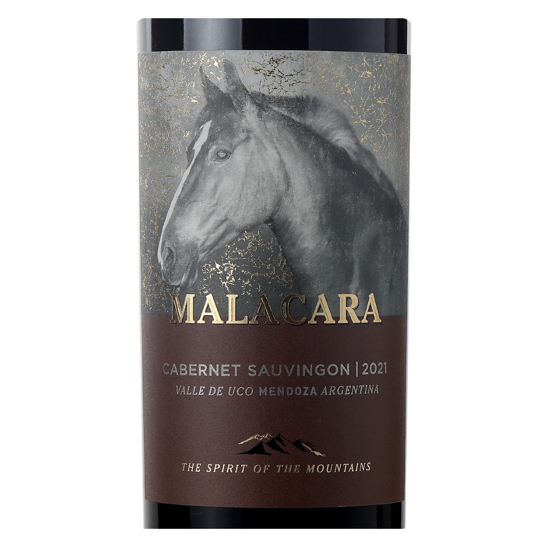 Close-up do rótulo do vinho Malacara Cabernet Sauvignon 750ml, mostrando o nome da vinícola Kauzo Estates e a denominação Mendoza.