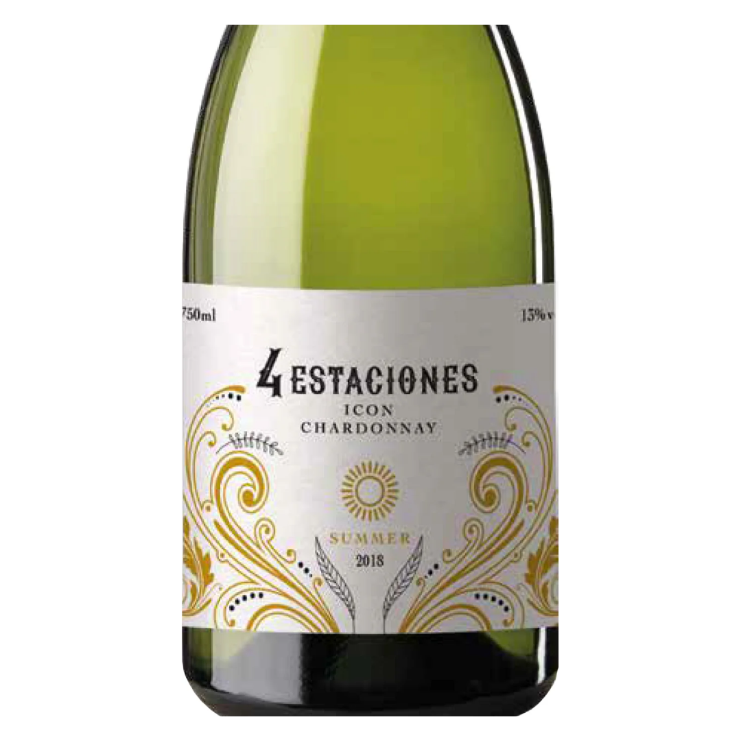 Close-up do rótulo do vinho Premium Summer 4 Estaciones Chardonnay, mostrando o nome da vinícola, a uva e a denominação Premium.