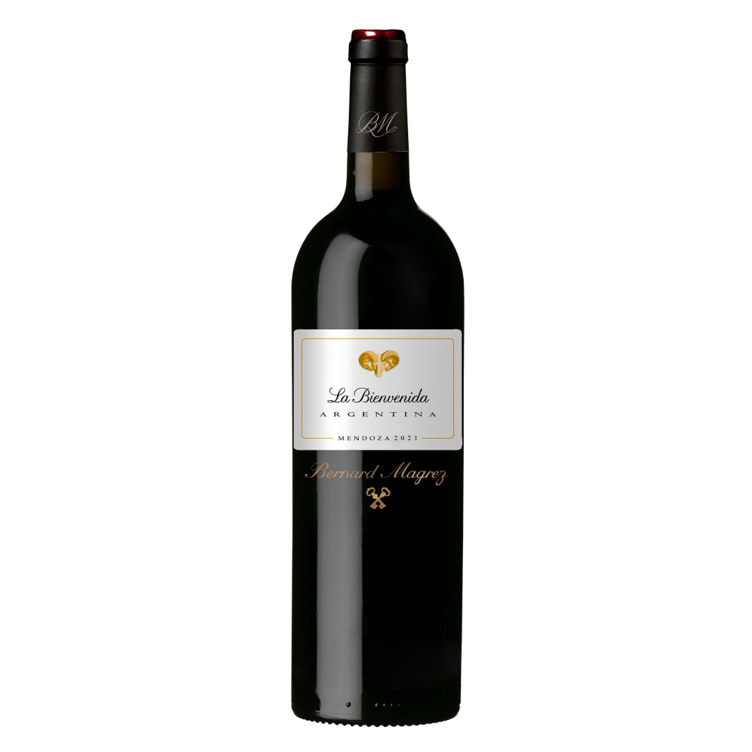 Garrafa do vinho tinto argentino Bernard Magrez La Bienvenida Malbec 2018 em fundo branco, destacando o rótulo frontal.