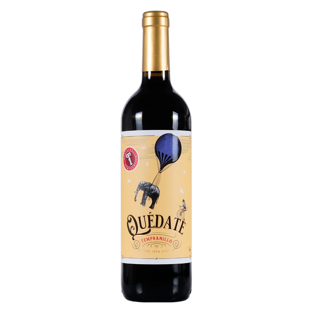 Garrafa do vinho tinto espanhol Quedate Tempranillo 2020 em fundo branco, destacando o rótulo frontal.
