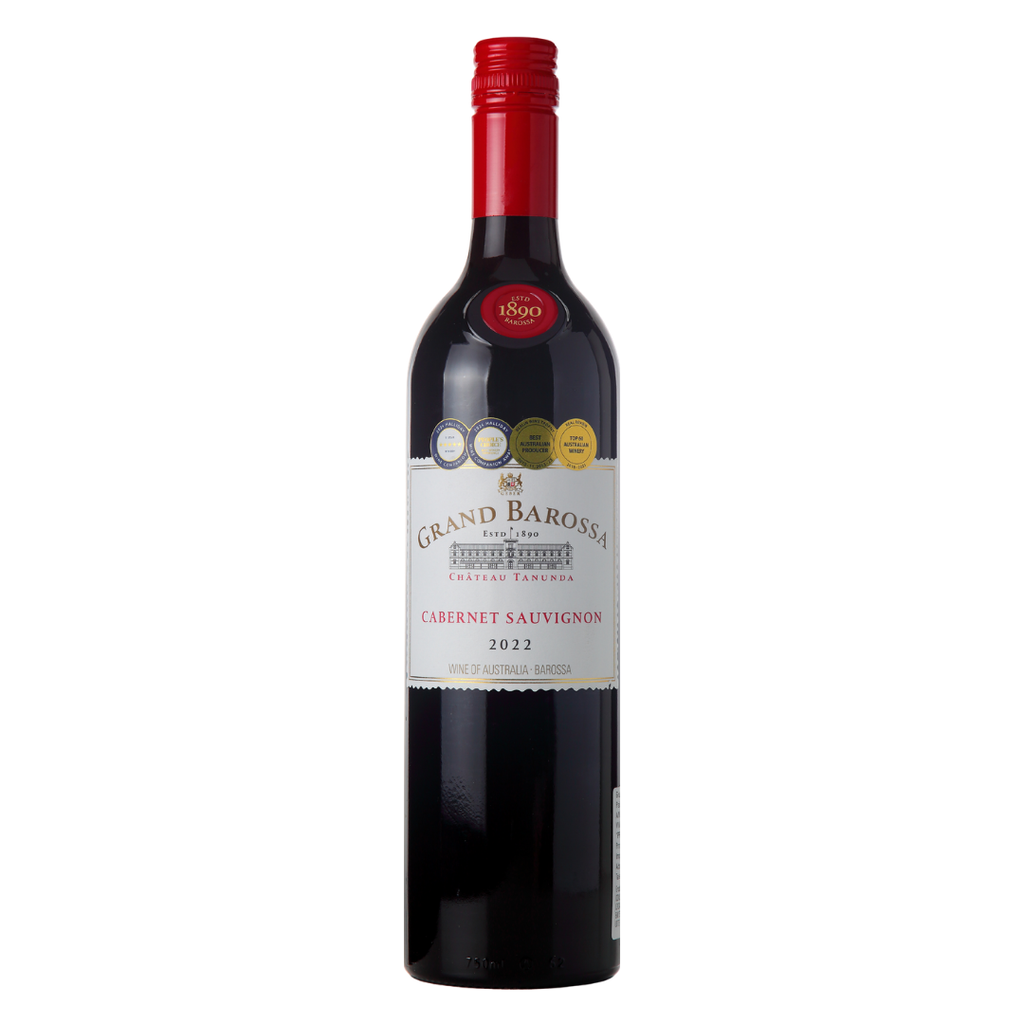 Garrafa do vinho tinto Grand Barossa Cabernet Sauvignon 2022, 750ml, da Château Tanunda, do Barossa Valley, Austrália Meridional, em fundo branco com destaque para o rótulo frontal.