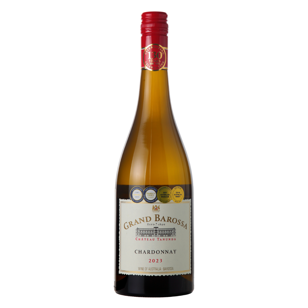 Garrafa do vinho branco Grand Barossa Chardonnay 2024, 750ml, da Château Tanunda, do Barossa Valley, Austrália Meridional, em fundo branco com destaque para o rótulo frontal.
