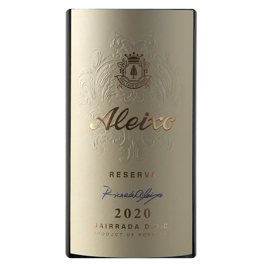 Close-up do rótulo do Aleixo Reserva tinto, mostrando a linha Aleixo, a uva Syrah, a origem Bairrada DOC Portugal e o volume de 750 ml.