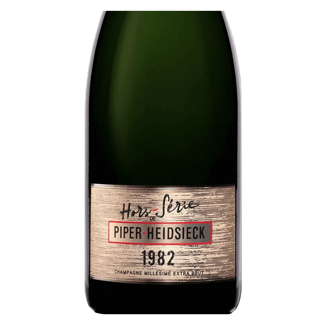 Close do rótulo texturizado do Piper-Heidsieck 1982, destacando o ano da safra e a data de dégorgement 2022.