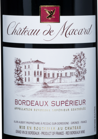 Close-up do rótulo do Château de Macard, mostrando o blend 80% Merlot, 10% Cabernet Franc e 10% Cabernet Sauvignon, a denominação AOC Bordeaux Supérieur, Bordeaux, França, e o volume de 750ml.