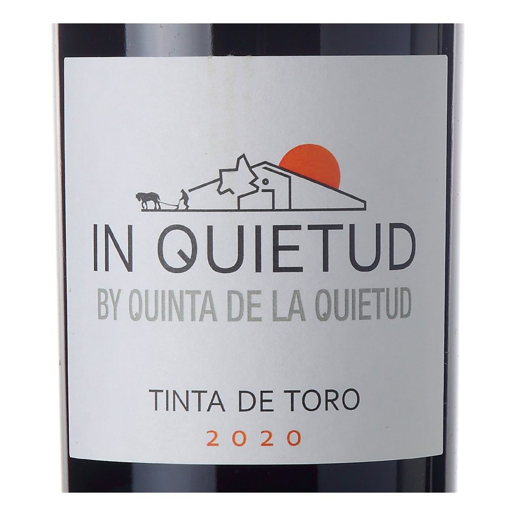Detalhe do rótulo In Quietud by Nature 2024, vinho tinto espanhol 100% Tinta de Toro da Quinta de la Quietud, elaborado na D.O. Toro com cultivo ecológico, garrafa de 750 ml.