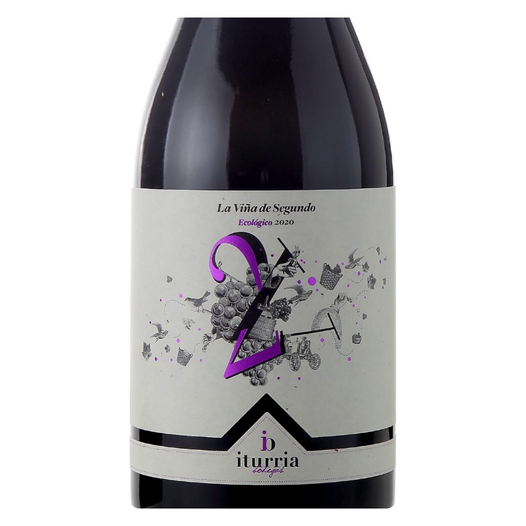 Close-up do rótulo do La Viña de Segundo, mostrando a Bodegas Iturria, a uva 100% Tinta de Toro, a origem D.O. Toro, Castilla y León, Espanha, certificado BIO, e o volume de 750ml.