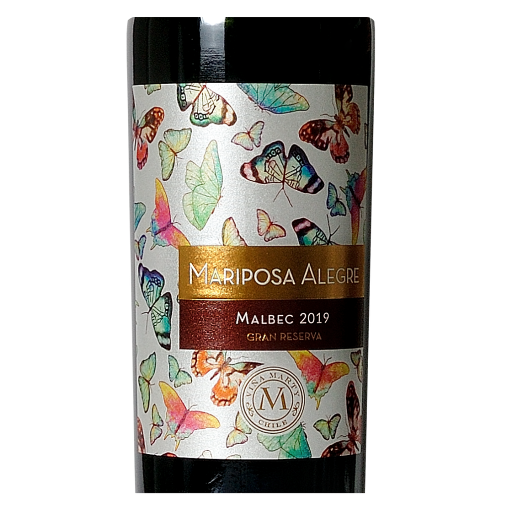 Close-up do rótulo do Mariposa Alegre Gran Reserva Malbec da Viña Marty, mostrando a uva Malbec, a origem Vale de Curicó, Chile, a safra 2019 e o volume de 750ml.