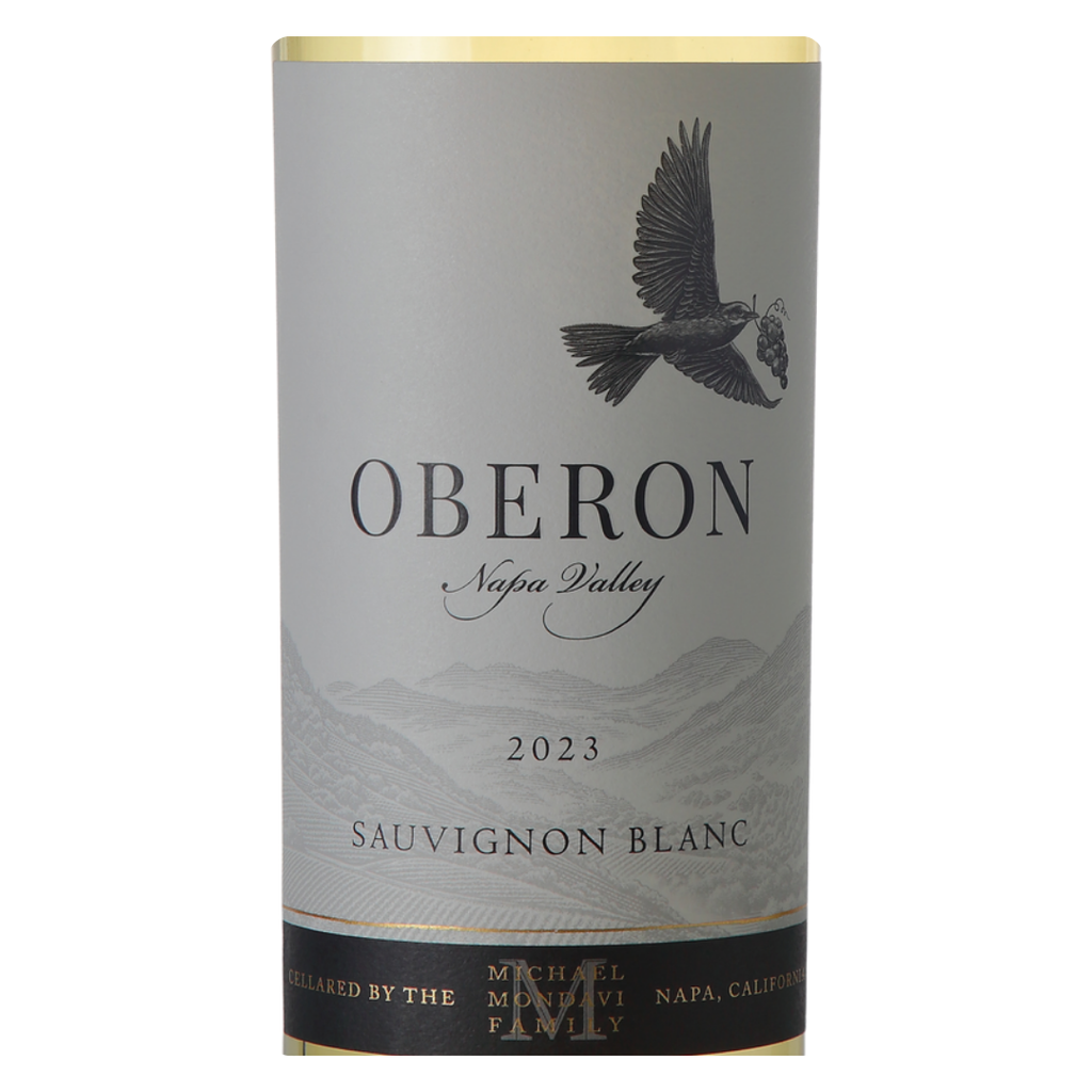 Close-up do rótulo do Oberon Sauvignon Blanc, mostrando a Oberon Wines, a uva Sauvignon Blanc, a origem Napa Valley, Califórnia, EUA, e o volume de 750ml.
