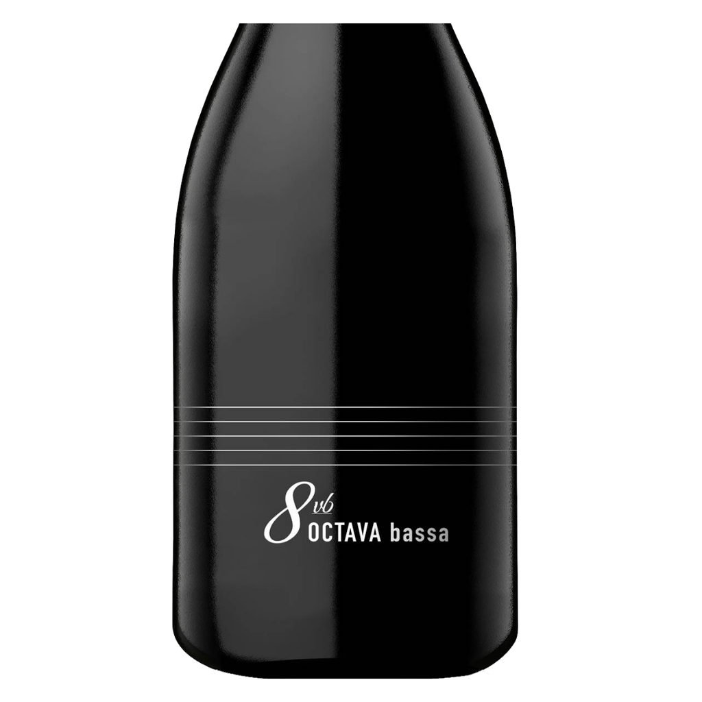 Close-up do rótulo do Octava Bassa Malbec da Abremundos, mostrando a uva Malbec, a origem Valle de Uco, Mendoza, Argentina, a safra 2021 e o volume de 750ml.