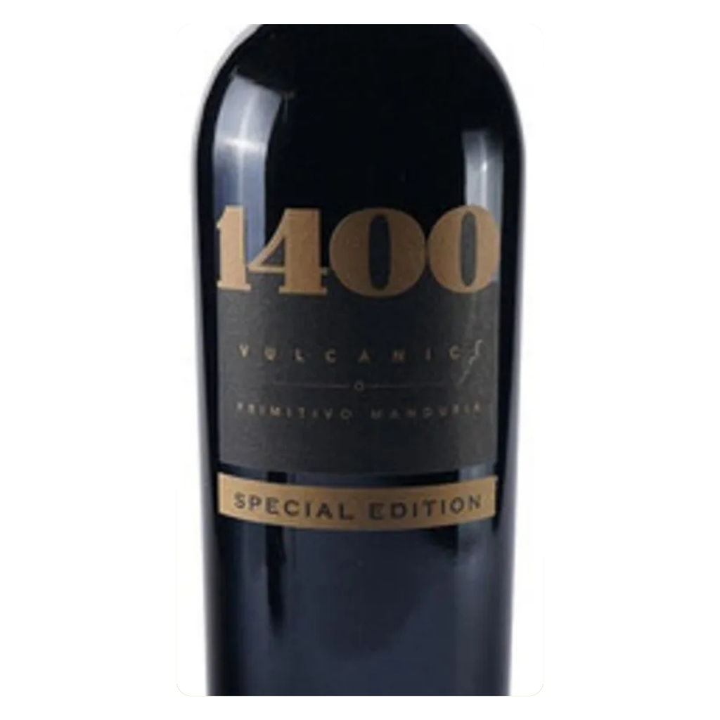 Detalhe do rótulo do Primitivo 1400, destacando a denominação de origem DOC Manduria.