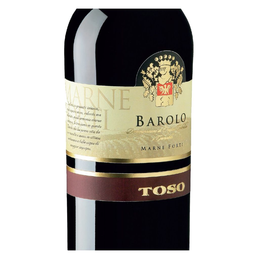 Close-up do rótulo do vinho Toso Barolo DOCG, exibindo o nome da vinícola, a denominação DOCG, a uva Nebbiolo e a safra 2019.