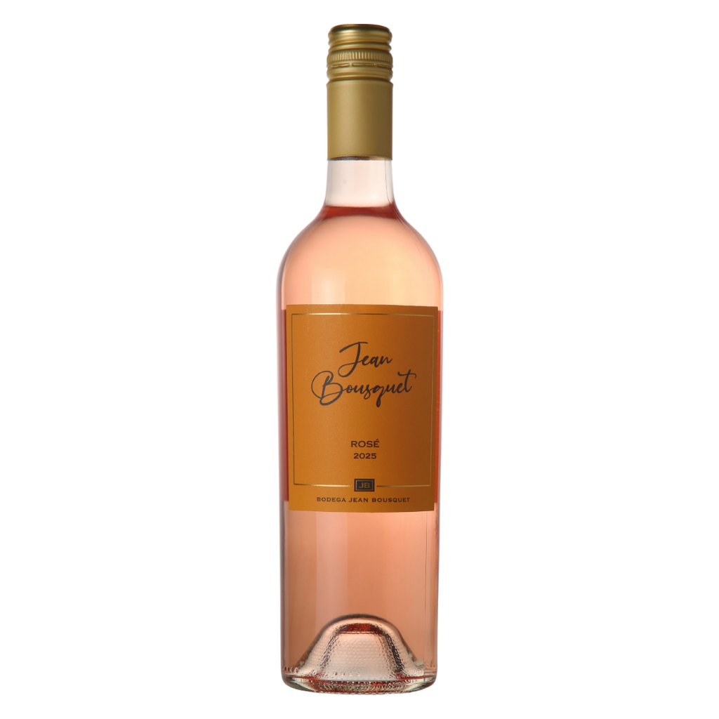 Garrafa do vinho rosé orgânico Jean Bousquet da Domaine Bousquet, elaborado com Pinot Noir, Syrah e Pinot Grigio, Vale do Uco, Mendoza Argentina, em fundo branco.