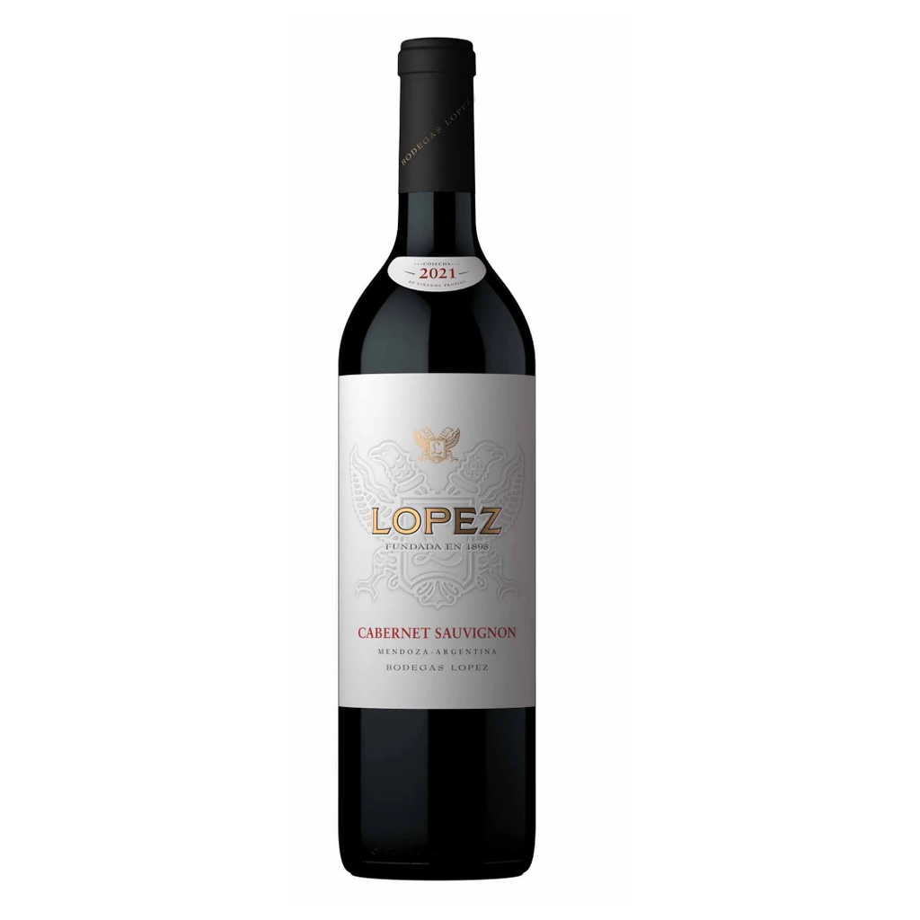 Garrafa do vinho tinto López Cabernet Sauvignon safra 2024 em fundo branco, com seu clássico rótulo branco e brasão vermelho.